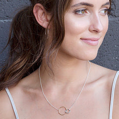 love necklace with three small circles - Freshie & Zero
 - 3